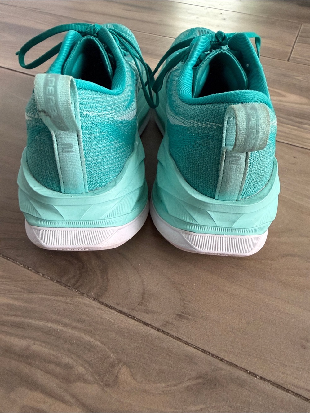Asics Superblast 2 size 6.5 men/ 8 women - Picture 5 of 8